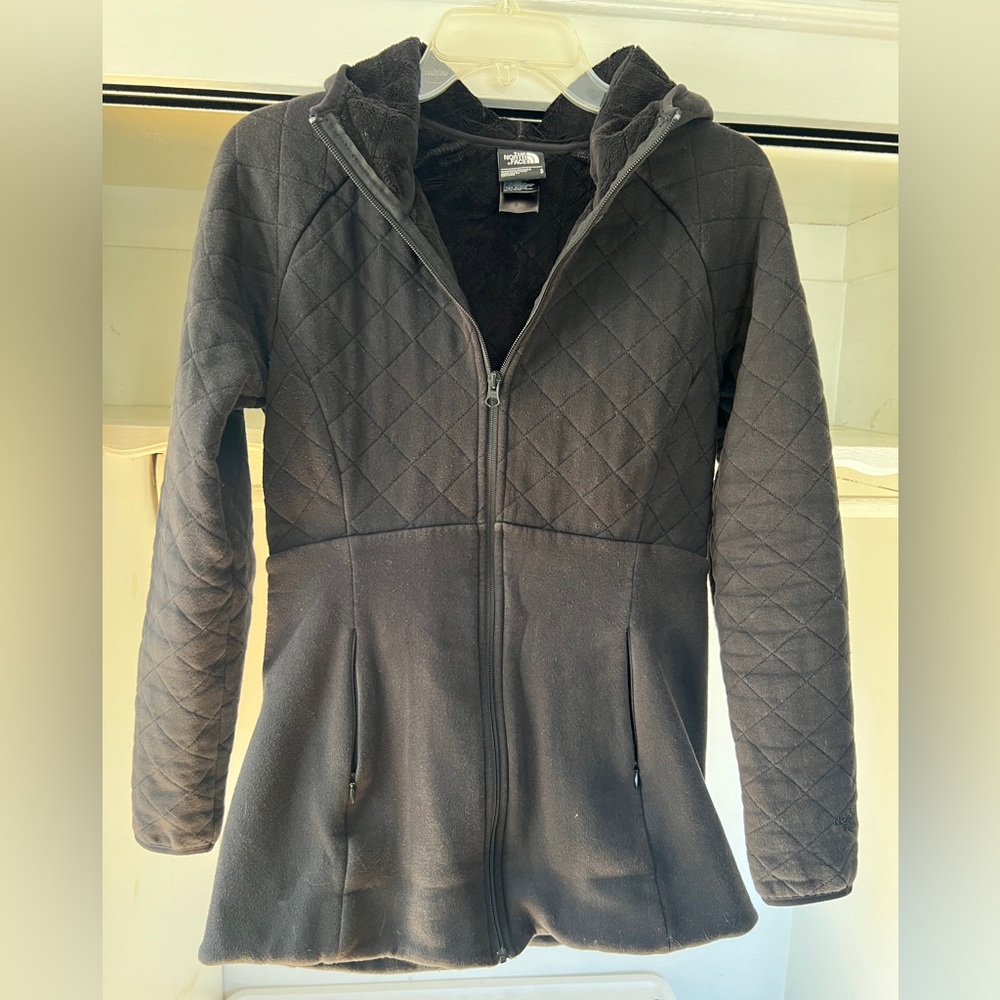 The North Face Women's Black Quilted Puffer Jacket